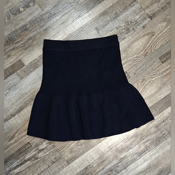 🩷ZARA Dark Blue Knit Skirt Size S💜 - Picture 2 of 5